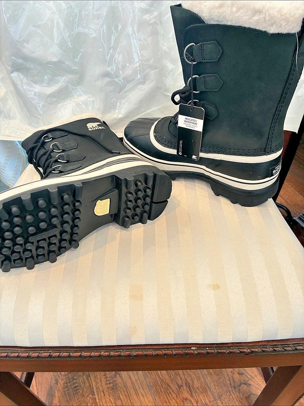 Sorel Caribou Winter Boots Black & White US 8.5 NWT
